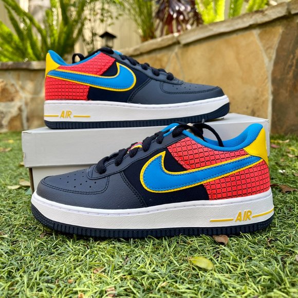 Nike Air Force 1 shoes - Picture 1 of 4